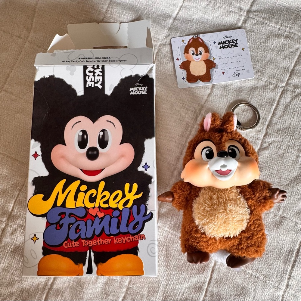 Pop Mart Mickey Family Chip